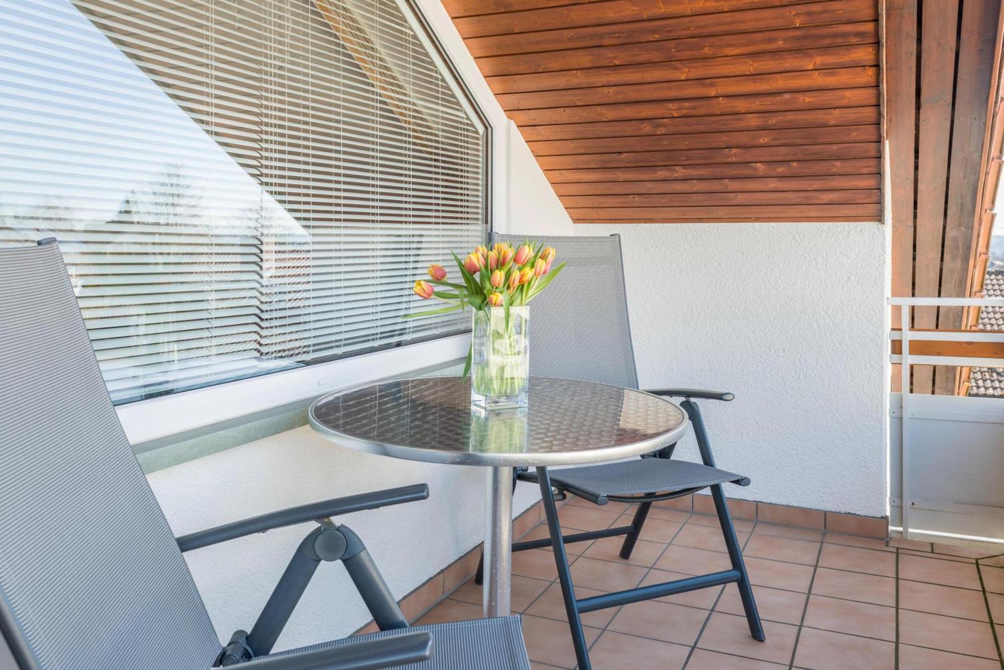 Ferienwohnung Roth อูเบอร์ลิงเงน ภายนอก รูปภาพ